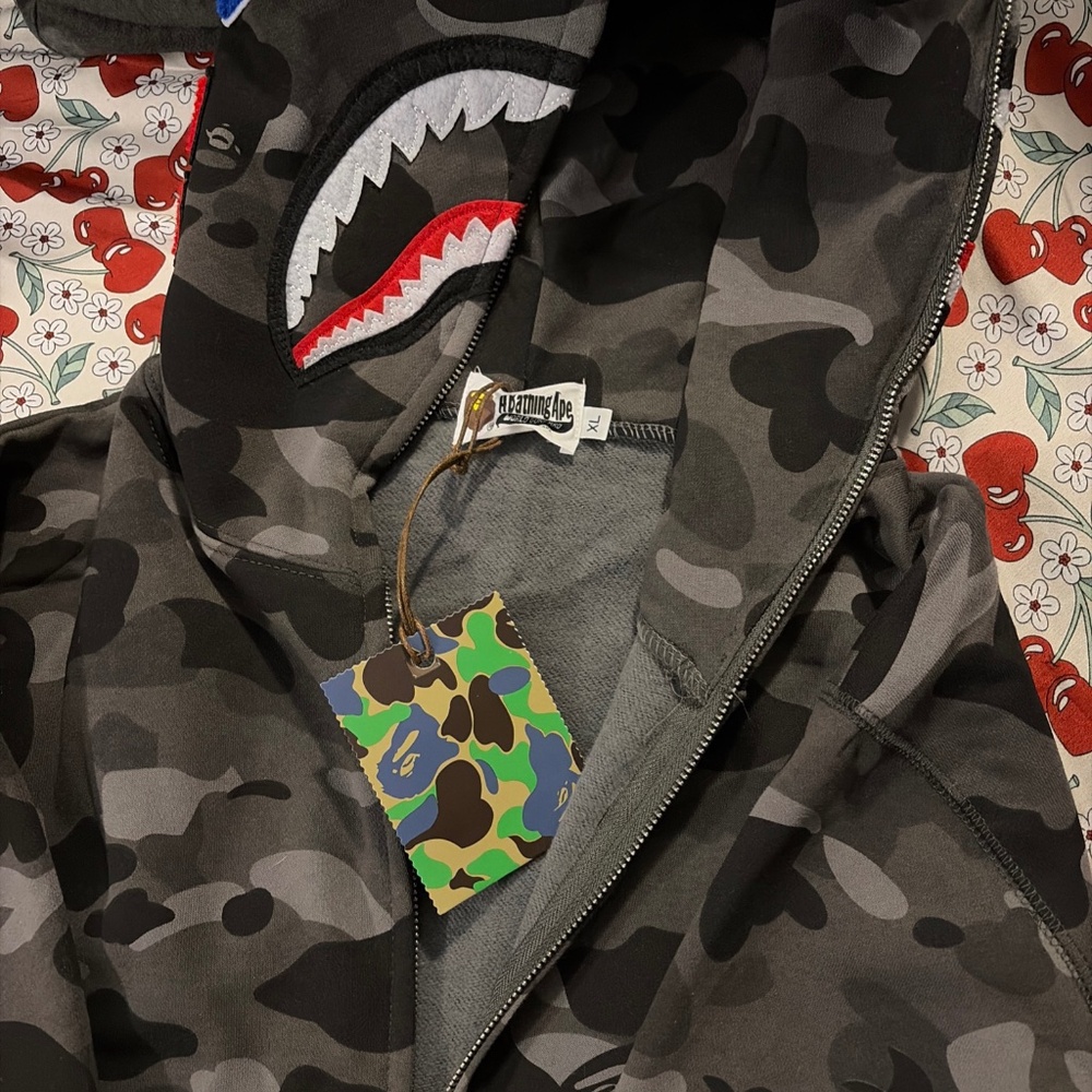 bape hoodie